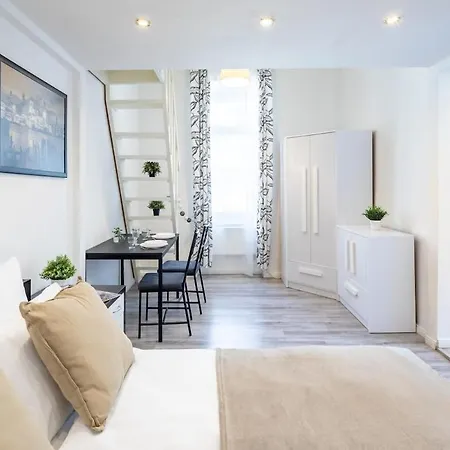 Apartment And Cozy